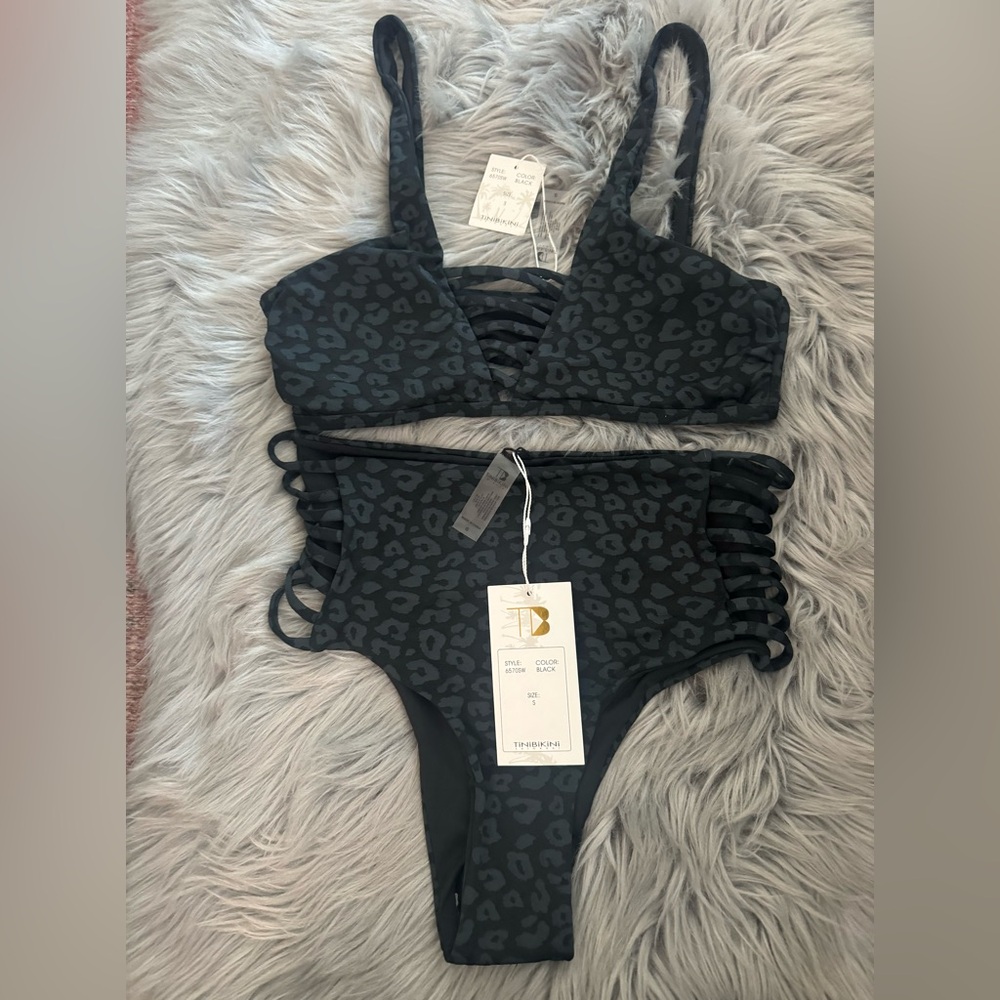 TINI Bikini Swimwear Two Piece Bikini Swimsuit Black Leopard Straps Cups Summer